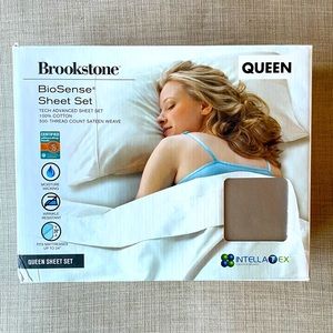 NEW Brookstone Queen Sheet Set